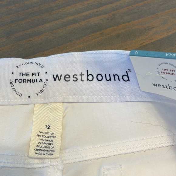 White jeans - Picture 2 of 9